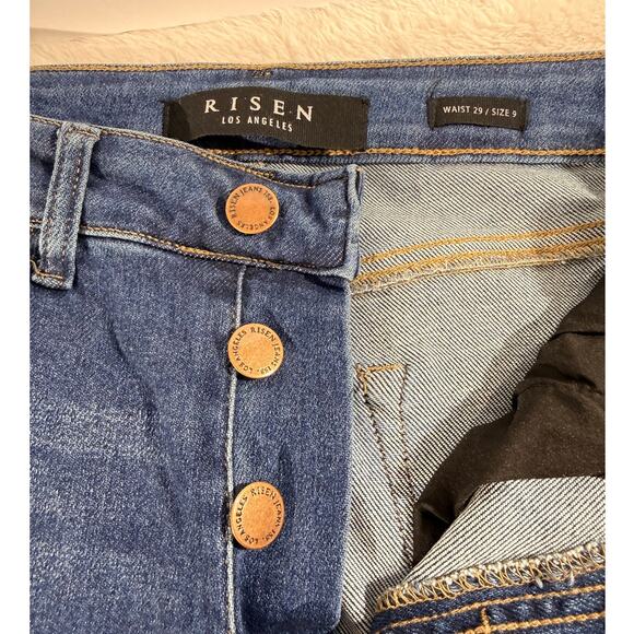 Risen Button fly Jeans Waist 29 Size 9 Distressed Raw Hem Pre-loved Excellent - Picture 3 of 7